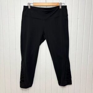 ATHLETA Crop Criss Cross Leggings Size LT